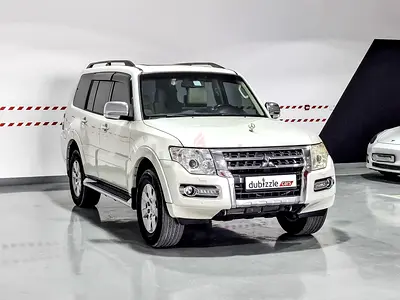 AED 2056/month | 2015 Mitsubishi Pajero  | GCC Specs | Ref#467007
