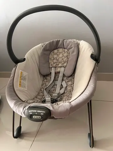 Graco GentleMotion Baby Swing - Good Condition