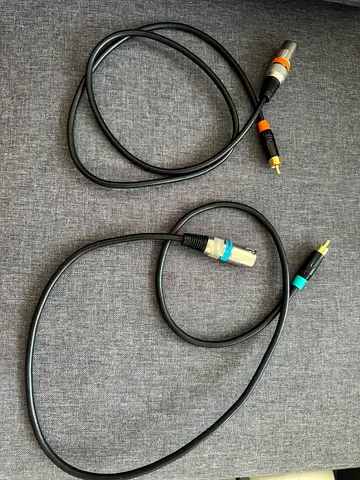 Mackie MR524 Studio Monitors Pair/ Professional XLR to RCA / RCA to XLR Audio Cables - Pair