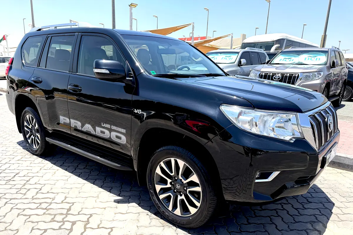 Toyota Prado 2022 — photo 1 of 20