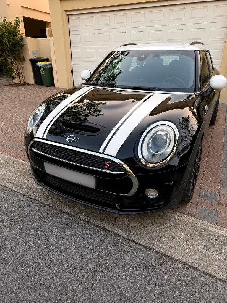 MINI Cooper Clubman 2018 — photo 1 of 3
