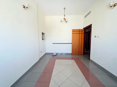 FRONT OF METRO. NEAT& CLEAN 2BHK. FREE PARKING. BOOK NOW
