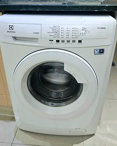 Electrolux 7kg Front Load Washing Machine – Good Condition