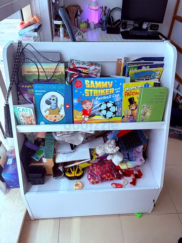 Shelf for books and toys