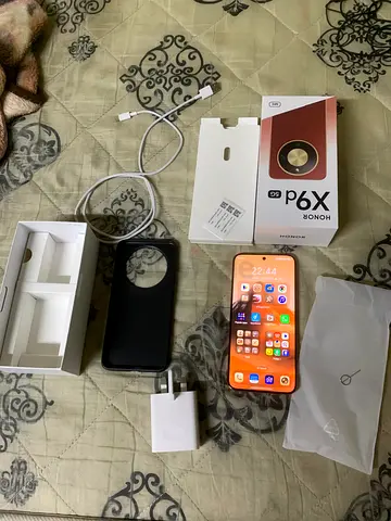 Honor x9d 5G RAM 8 ROM 256 With box, charger, cable and case — NEW ONLY 3 DAYS USED