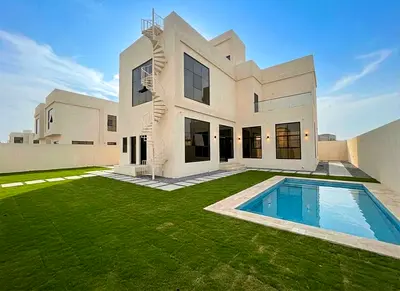 4BR VILLA | POOL | BALCONY | LIVING &amp; DINING