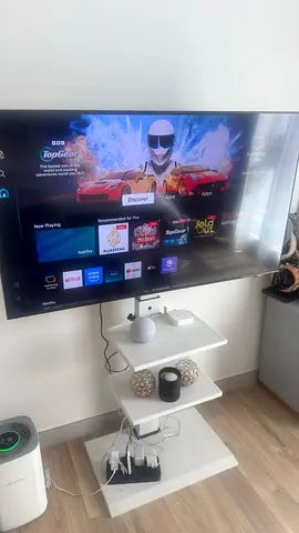 Samsung 50 Smart LED TV mounted with small shelf setup - excellent condition