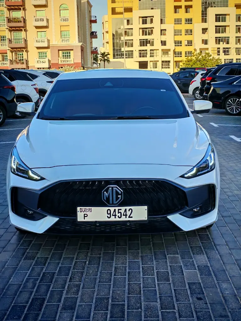 MG GT 2025 — photo 1 of 15