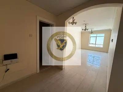 أكبر مساحة شقة غرفتين وصالة اطلالة مفتوحة تكييف علي المالك مع جيم ومسبح مجاناً تشطيب راقي موقع مميز سهل المخرج علي دبي