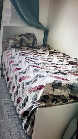 Single bed
