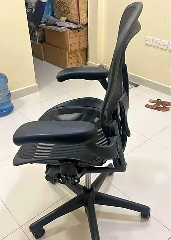 Selling Herman Miller Aeron chair size B and C Fully Loaded available