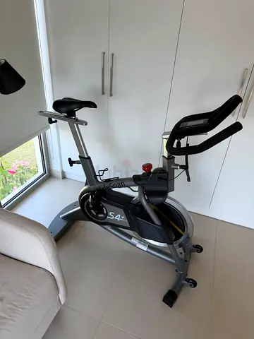 🚴 Life Fitness CS4 Indoor Cycling Bike – 700 AED ono

Commercial-grade spin bike in great condition