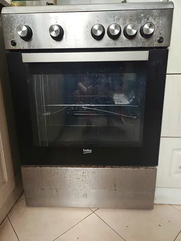 Urgent sale of Used gas oven with four burners (Beko) - good working condition..Bought at 1165 AED