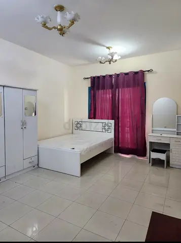 Furnished Room for Indian Couples-2 Minutes to Metro