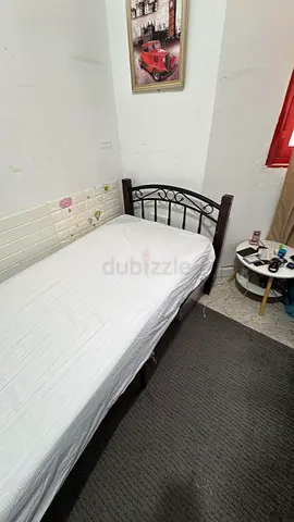 Single metal bed frame - good condition