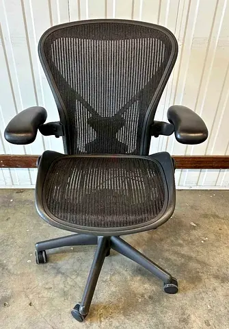 Herman Miller Aeron Style Ergonomic Office Chair - Size B and C full loaded available for selling