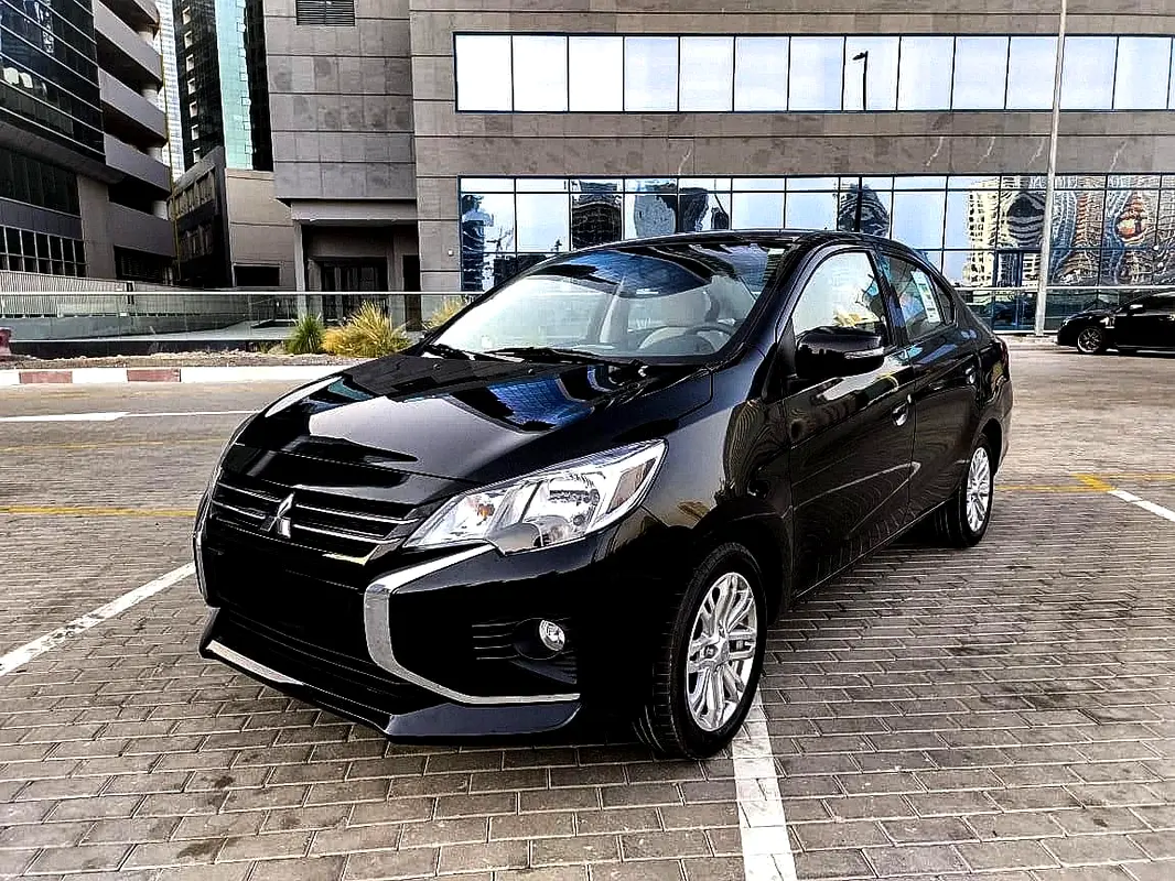 Mitsubishi Attrage 2022 — photo 1 of 9
