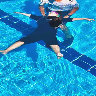 تعليم وتدريب السباحه من الصفر لأعلى مستوي Teaching and training swimming from scratch to the highest