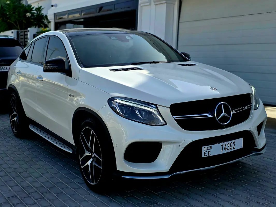 Mercedes-Benz GLE-Class 2019 — photo 1 of 17