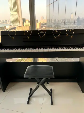 Black digital  YAMAHA Arius YDP-S34 piano with adjustable bench - good condition