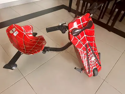 Kids Spider-themed Drift Trike / Ride-on Toy (good condition)