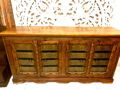 Solid Wood مارينا  Sideboard / TV Console with Metal Panel Doors