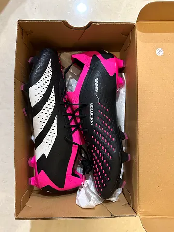 Adidas football boots PREDATOR ACCURACY.1 L FG