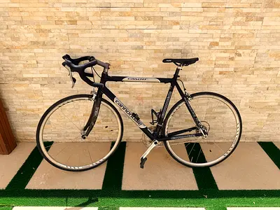 Cannondale Road Bike - Lightweight Aluminum Frame, Good Condition