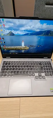 Lenovo LOQ- 15.6 gaming laptop - Core i7 - 32GB Ram , Nvidia GeForce RTX 4050 6GB - 512 SSD - EN/AR