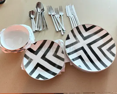 Dish Plates Set for 4