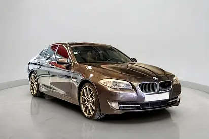 2013 BMW 5-Series 535i 3.0L | GCC Specifications