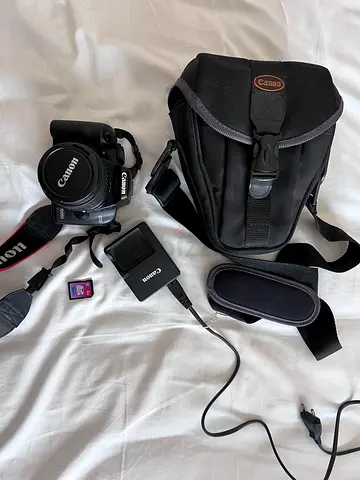 Canon DSLR Model EOS1000D