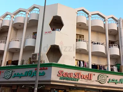 BACHLOR PARTITION ROOM IN SATWA ROUNDABOUT