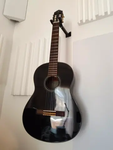 Yamaha Accoustic Guitar C40 black