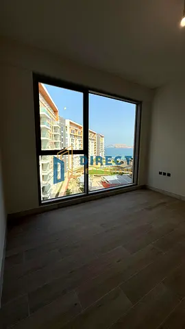 Apartment for sale in Khorfakkan Resort with sea and pool views – immediate handover and freehold for all nationalities.