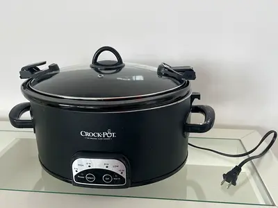 Crock-Pot Slow Cooker — Excellent Working Condition