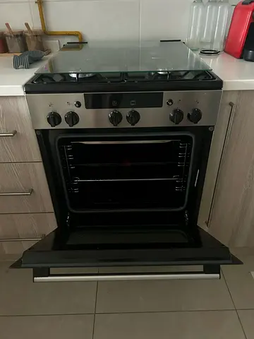 Siemens 60×60cm four burner full gas cooker Range Exellent Condition