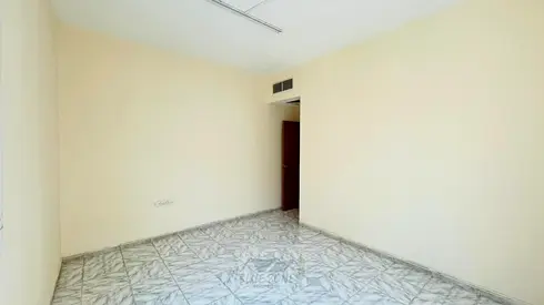 HOT DEAL 1BHK WITH BALCONY 2 WASHROOM BALCONY IN JUST 28K
