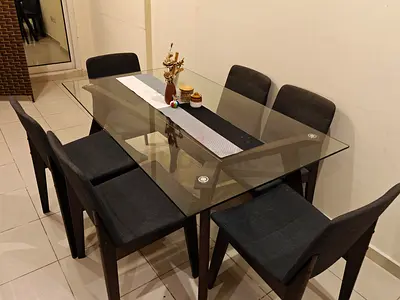 6 seater dinning table from Pan Home