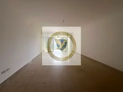 بلكونه | تكييف وباركن وجيم ومسبح مجانا | مساحات كبيره | موقع حيوي ومميز | سهوله الوصول لمدخل دبي