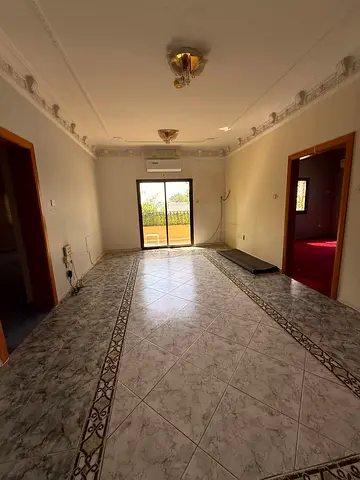The most luxurious and largest villa for rent in Al Sabkha (Umm Khanoor), 6 bedrooms and 8000 sq ft, close to Ajman. Special price for large families.