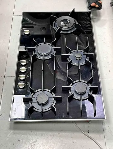 Miele KM 3054-1 5-Burner Gas Hob - Black Glass finish built-in 90cm