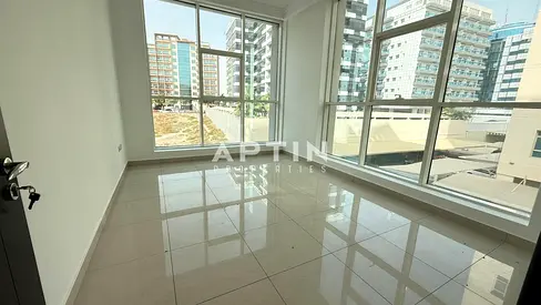 1BR Apartment | 2 Bathrooms | Closed Kitchen | Unfurnished | DSO