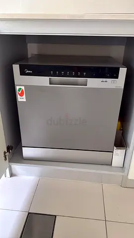 Midea Compact Built-in Dishwasher - Silver, Great Condition as new - less than 1 year of use