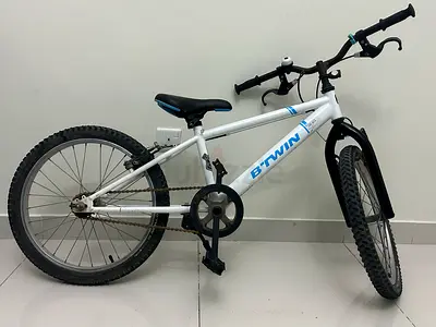 BTwin Racing Boy 300 20-inch bike