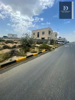 📍 Location: Al Hoshi – Sharjah 📐 Plot Size: 5,000 sq. ft. 🛣️ Prime Location on Two Road