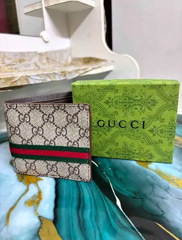 Gucci GG Supreme Canvas Bi-fold Wallet with Box - Good Condition