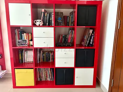 Bookshelf ikea