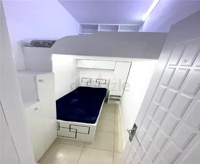 Girls Only Brand New Bed Space near DiC Metro Stn
