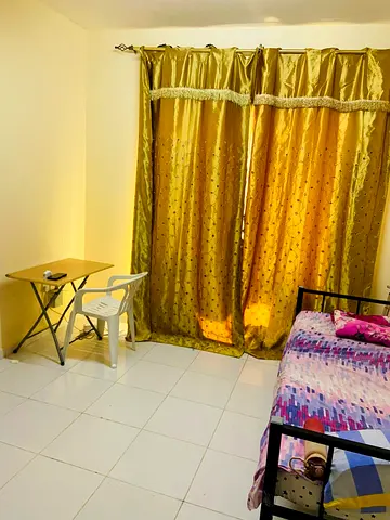 IMMEDIATELY AVAILABLE FULLY FURNISHED BEDROOM WITH ATTACHED BALCONY